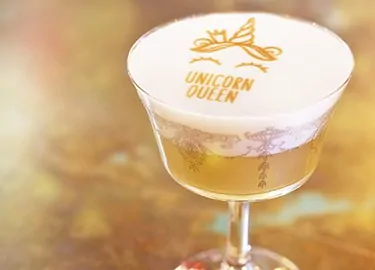unicorn queen cocktail print